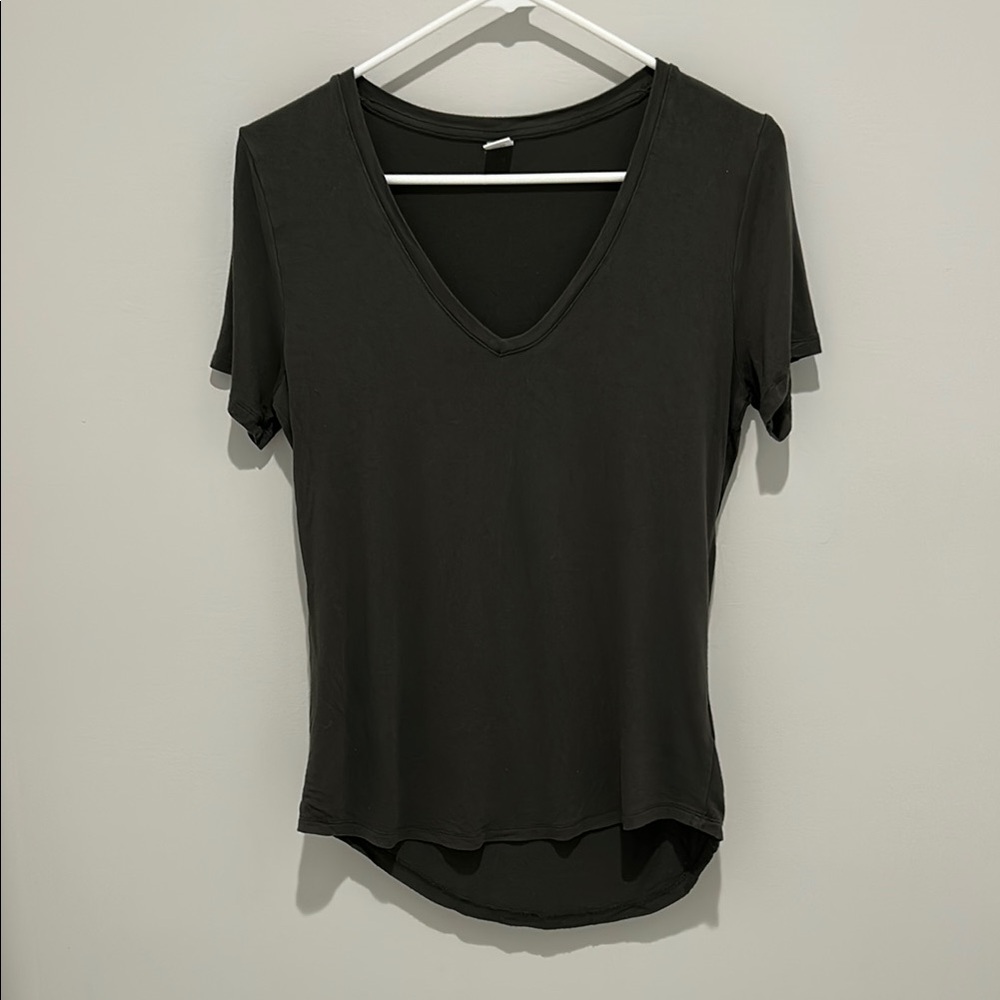 Classic Olive Green V-Neck Women's Top | XS